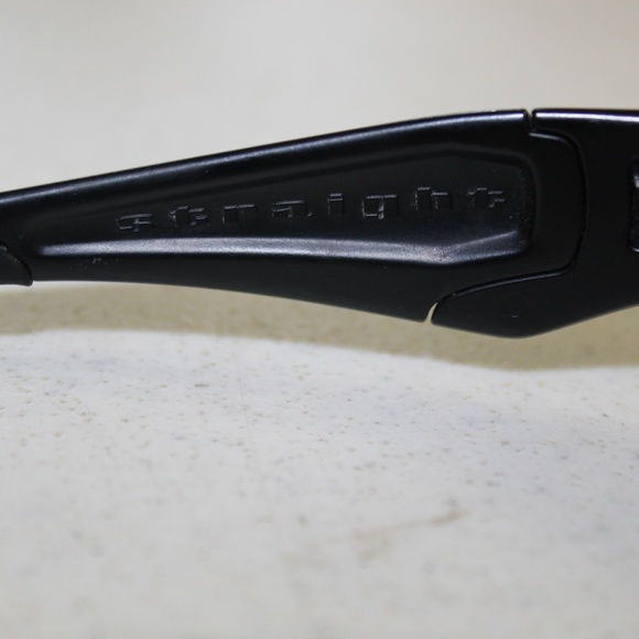 Oakley Straight Jacket Polarized Sunglasses - Picture 6 of 8